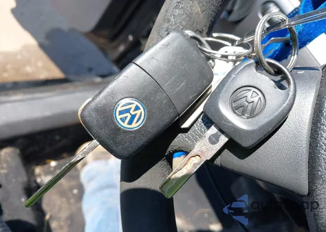 2009 Volkswagen Jetta 2.5L S из США, поврежденный, VIN 3VWKM71K59M260763